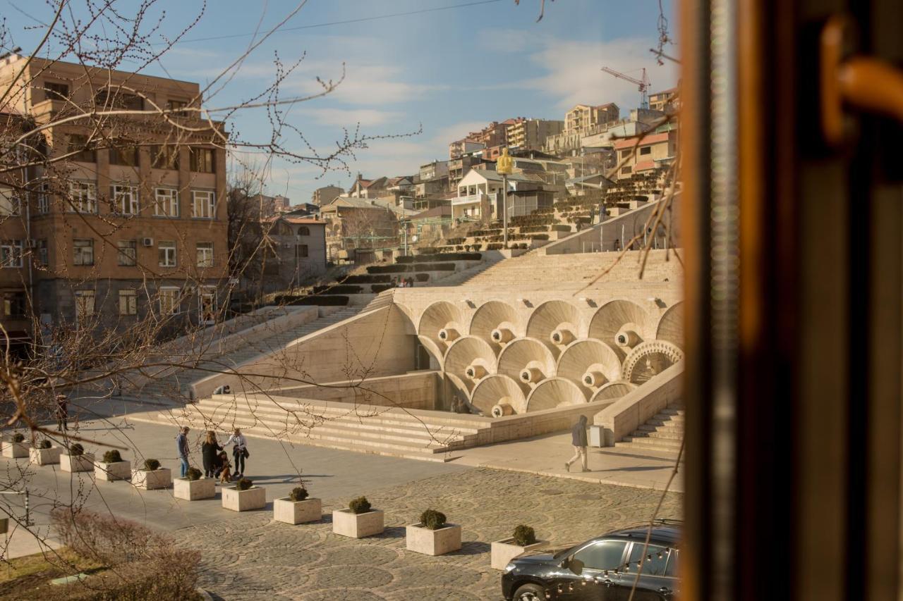 Studio Boutique Hotel At Cascade Yerevan Exterior photo