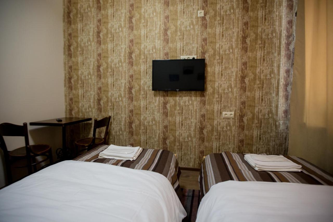 Studio Boutique Hotel At Cascade Yerevan Exterior photo