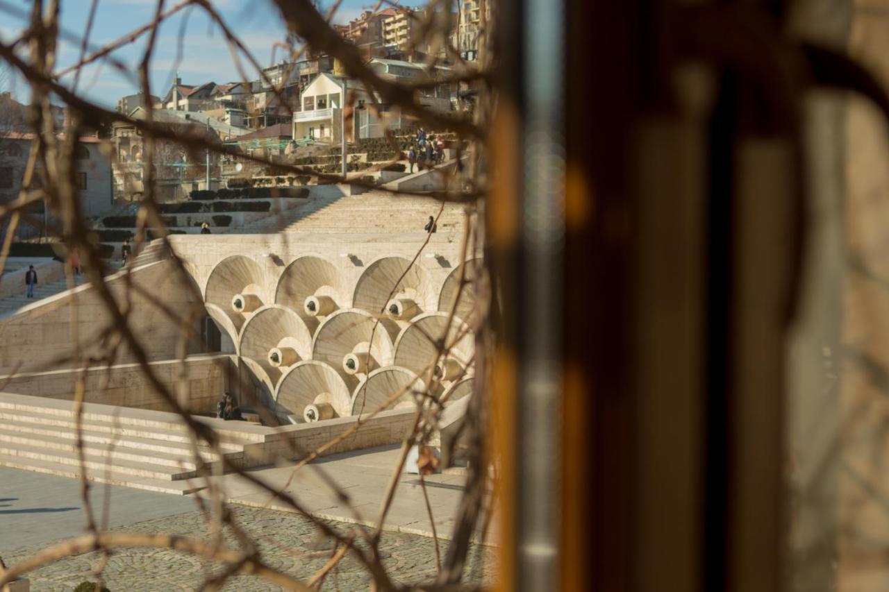 Studio Boutique Hotel At Cascade Yerevan Exterior photo